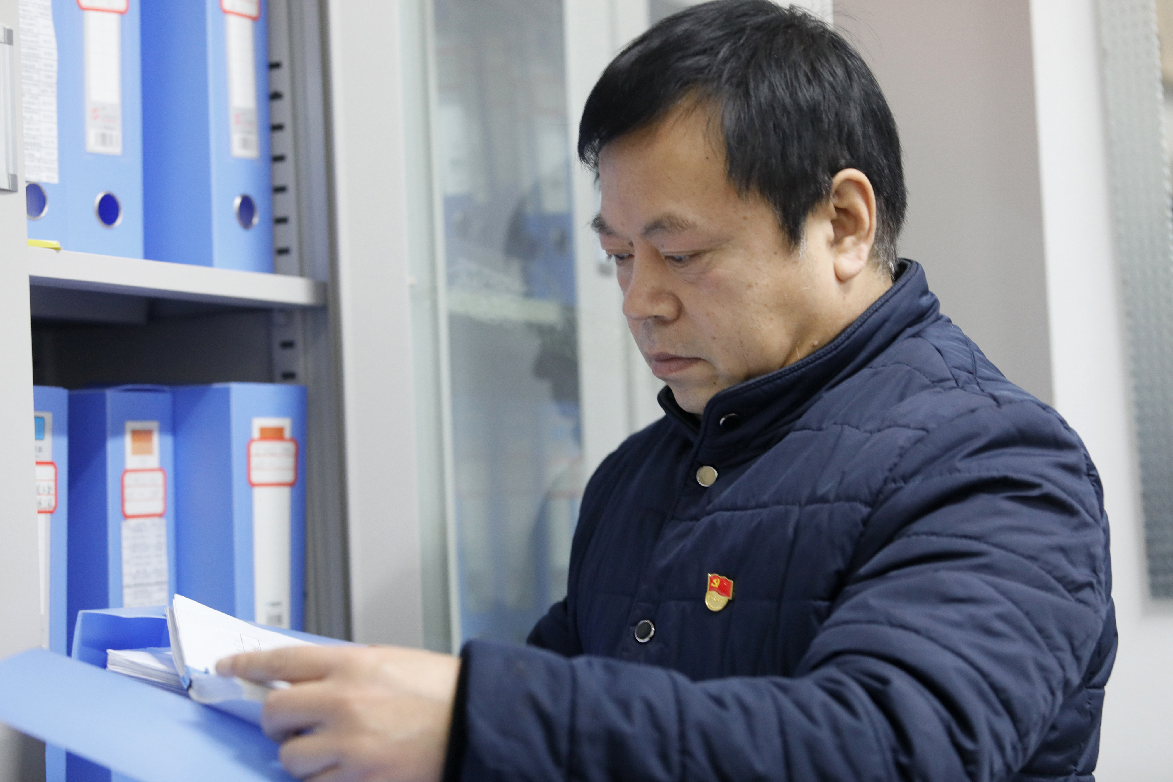 扎根崗位,立崗成才——灌東鹽場楊闖.jpg